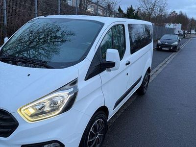Weiß Gebraucht 2018 Ford Transit Custom Van / Kleinbus | 22.499 €