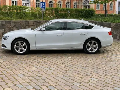 Gebraucht Audi A5 Design 136 PS (100 kW) 2015 Weiß Coupé