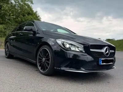Gebraucht Mercedes CLA200 Shooting Brake 156 PS (114 kW) 2018 Schwarz Kombi