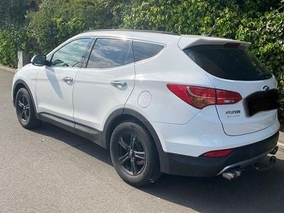 Second-hand Hyundai Santa Fe Premium 197 CP (144 kW) 2015 Alb SUV