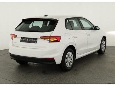 Race blau metallic Neu 2025 Skoda Fabia Selection Kleinwagen | 19.695 € (Guter Preis)