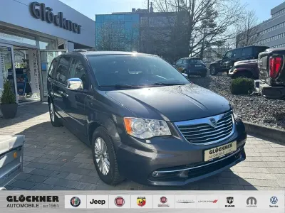 Usata Lancia Voyager Platinum 177 CV (130 kW) 2015 Grigio Monovolume