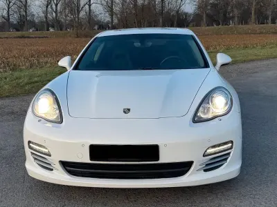 Gebraucht Porsche Panamera 4S 400 PS (294 kW) 2011 Weiß Limousine