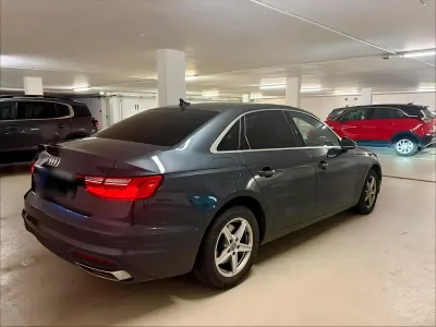Gebraucht Audi A4 Advanced 136 PS (100 kW) 2020 Grau Limousine