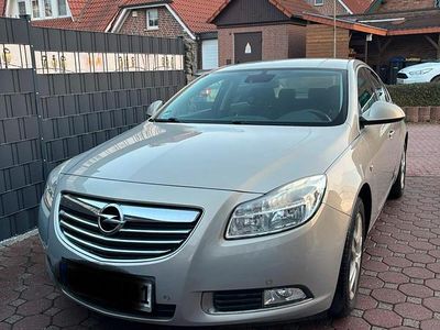 Gebraucht Opel Insignia 140 PS (102 kW) 2009 Grau Limousine