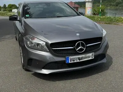 Gebraucht Mercedes A220 136 PS (100 kW) 2016 Grau Limousine