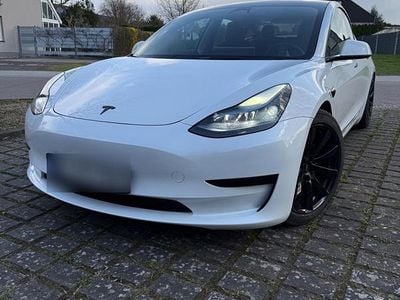 Second-hand Tesla Model 3 208 kW (283 CP) 2023 Alb Berlinǎ