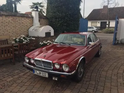 Gebraucht Jaguar XJ12 264 PS (194 kW) 1992 Rot Limousine