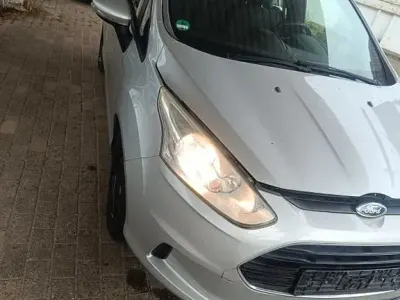 Gebraucht Ford B-MAX Trend 101 PS (74 kW) 2014 Silber Van / Kleinbus