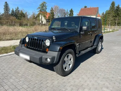 Używany Jeep Wrangler Sahara 200 KM (147 kW) 2012 Czarny SUV