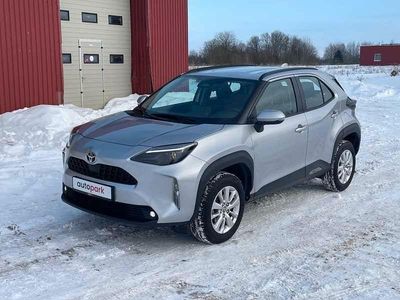 Grau Gebraucht 2024 Toyota Yaris Cross Active SUV | 23.681 €