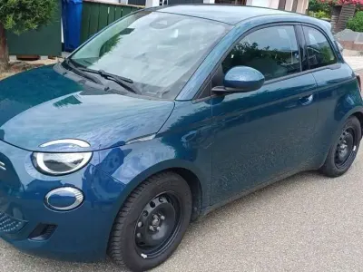 Gebraucht Fiat 500e Icon 86 kW (118 PS) 2022 Grün Limousine