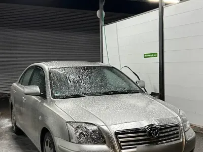 Gebraucht Toyota Avensis T2 129 PS (94 kW) 2006 Grau Limousine