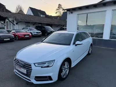 Gebraucht Audi A4 Sport 218 PS (160 kW) 2017 Andere Kombi