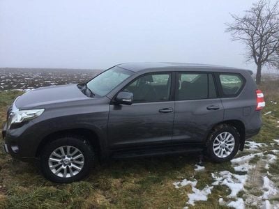 Gebraucht Toyota Land Cruiser Life 190 PS (139 kW) 2014 Grau SUV