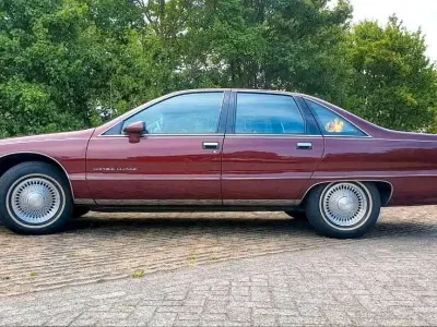 Gebraucht Chevrolet Caprice 172 PS (126 kW) 1990 Rot Limousine