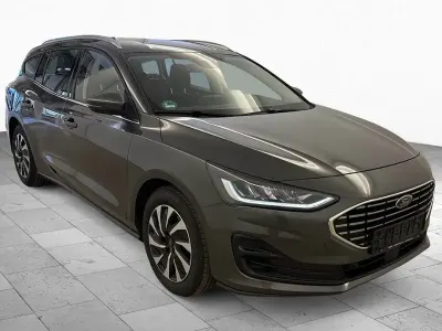 Gebraucht Ford Focus Titanium 120 PS (88 kW) 2022 Grau Limousine