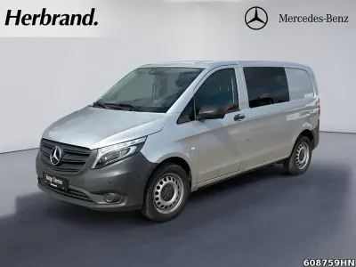 Gebraucht Mercedes Vito 190 PS (139 kW) 2022 Silber Van