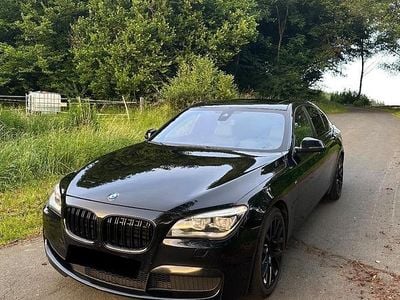 BMW 750