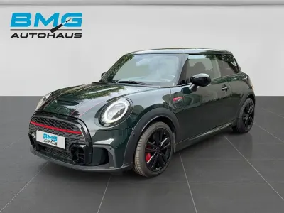 Gebraucht Mini John Cooper Works 231 PS (169 kW) 2022 Grün Kleinwagen