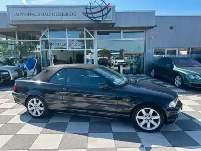 Gebraucht BMW 320 Cabriolet Sport Line 170 PS (125 kW) 2002 Schwarz Cabrio