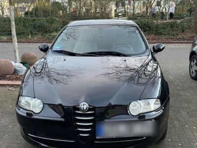 gebraucht Alfa Romeo 147 Alfa2.0 Distinctive mit ATM (15k KM!!)