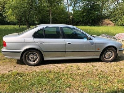 Second-hand BMW 525 143 CP (105 kW) 1996 Argintiu Berlinǎ