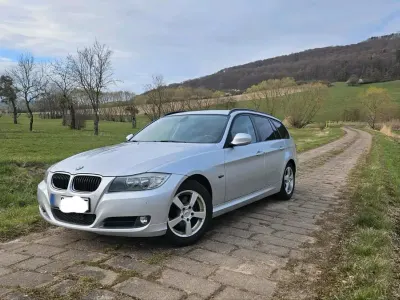 Brugt BMW 318 143 HK (105 kW) 2011 Sølv Stationcar