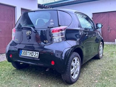 Toyota iQ