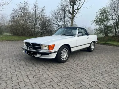 Używany Mercedes 560 230 KM (169 kW) 1989 Biały Kabriolet