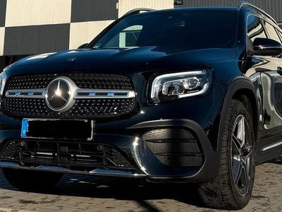 Mercedes GLB220