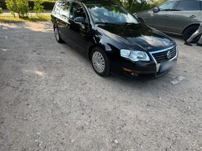 Gebraucht VW Passat 105 PS (77 kW) 2010 Schwarz Kombi