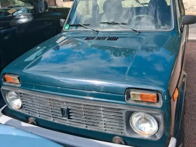 Gebraucht Lada niva 60 PS (44 kW) 2005 Grün SUV