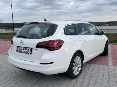 Gebraucht Opel Astra Sport 110 PS (80 kW) 2010 Limousine