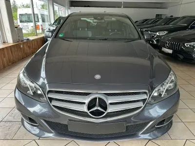 Gebraucht Mercedes E200 Avantgarde 184 PS (135 kW) 2013 Grau Limousine