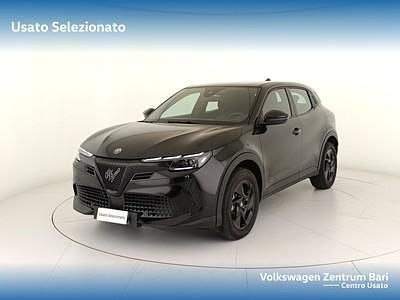 Nero Gebraucht 2024 Alfa Romeo Junior SUV | 27.800 €