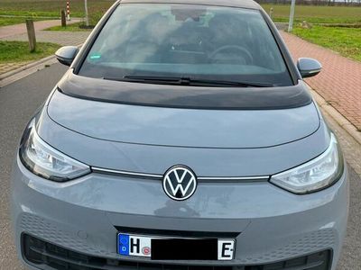 gebraucht VW ID3 Pro Perf. 150kW 58 kWh Anschlussgarantie 8-Fach bereift