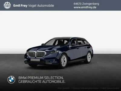 Gebraucht BMW 540 Performance 286 PS (210 kW) 2025 Black sapphire metallic Kombi