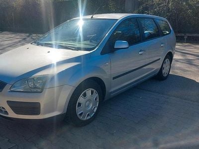 Usata Ford Focus 110 CV (80 kW) 2007 Argento Berlina