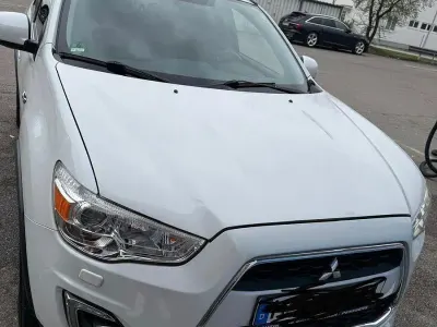 Używany Mitsubishi ASX 150 KM (110 kW) 2016 Biały SUV