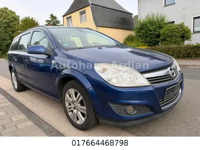 Gebraucht Opel Astra Edition 101 PS (74 kW) 2009 Blau Kombi