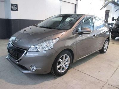 Gebraucht Peugeot 208 95 PS (69 kW) 2012 Spirit grey/metallic Kleinwagen