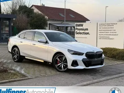 Ny BMW 550e Shadowline 489 HK (359 kW) 2025 Hvid Sedan