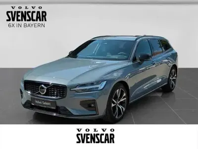 Gebraucht Volvo V60 145 PS (106 kW) 2023 Kombi