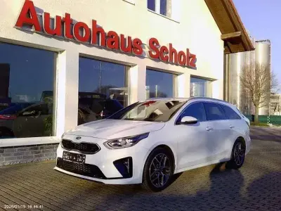 Gebraucht Kia Ceed Sportswagon GT-Line 160 PS (117 kW) 2021 Weiß Kombi