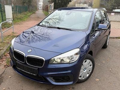 Gebraucht BMW 218 Active Tourer 150 PS (110 kW) 2017 Blau Van / Kleinbus