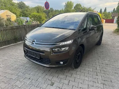 Gebraucht Citroën C4 SpaceTourer Seduction 116 PS (85 kW) 2015 Lackierung hickory braun Van / Kleinbus