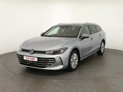 Używany VW Passat 193 KM (141 kW) 2024 Srebrny Kombi