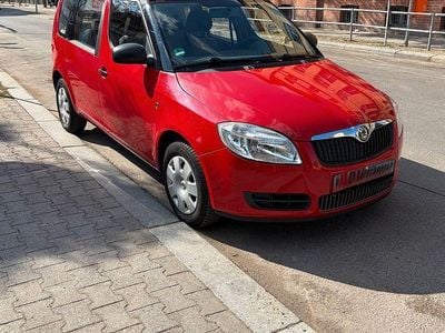 Second-hand Skoda Roomster 69 CP (50 kW) 2009 Roșu Monovolum