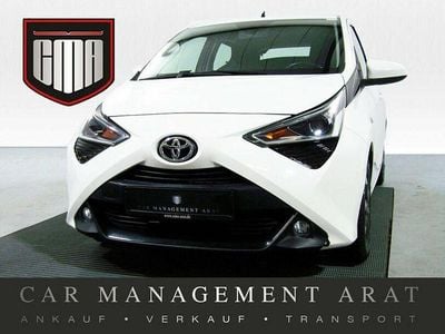 Second-hand Toyota Aygo X-play 72 CP (52 kW) 2020 Alb Hatchback